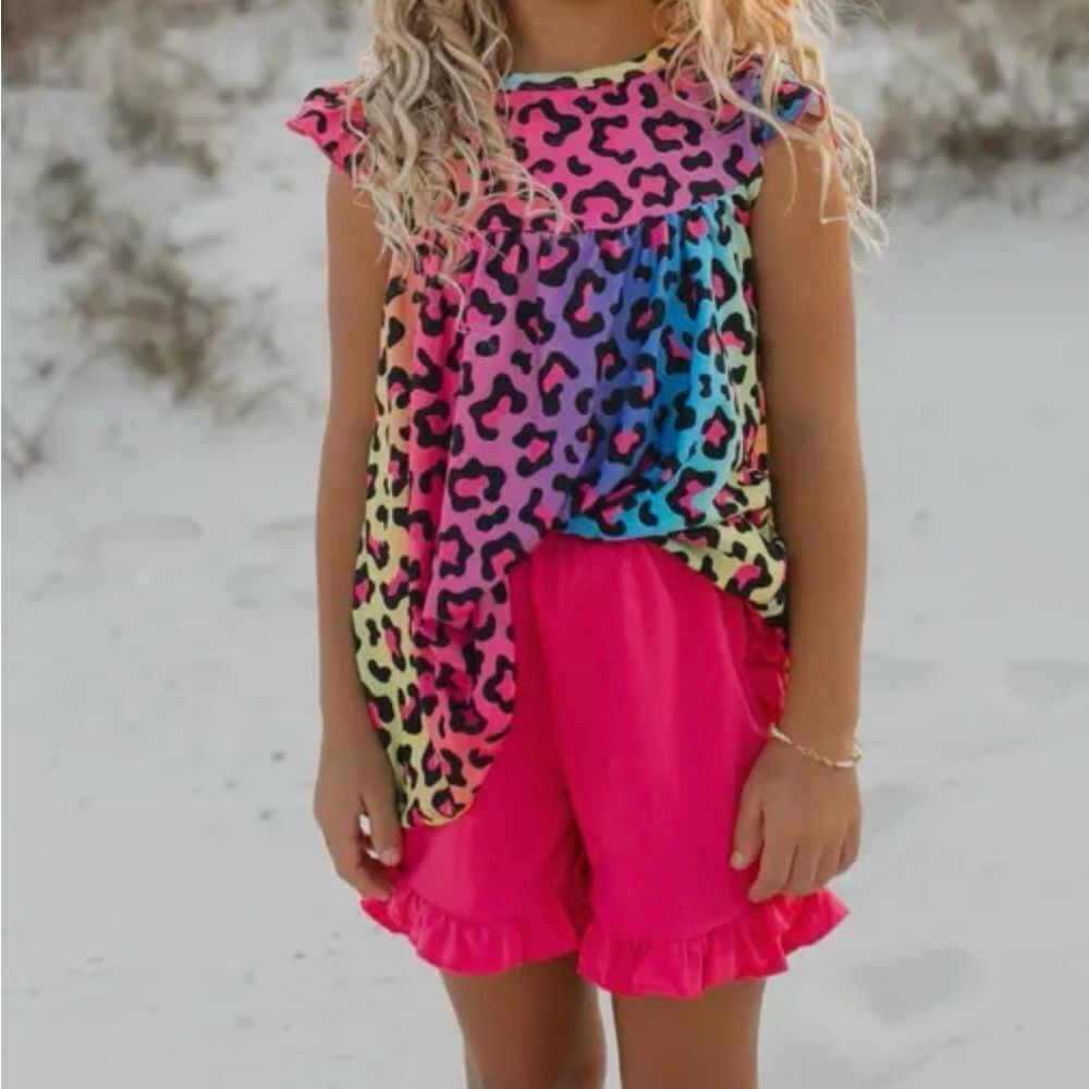 Kids Vibrant Rainbow 🌈 Leopard outfit